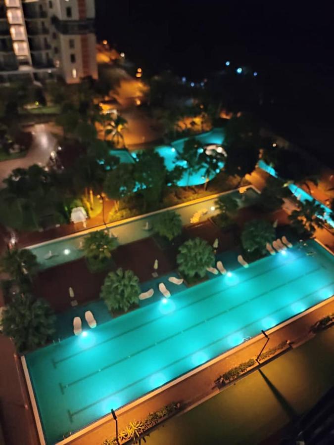 Timurbay Seafront Holiday Pool & Seaview กวนตัน ภายนอก รูปภาพ